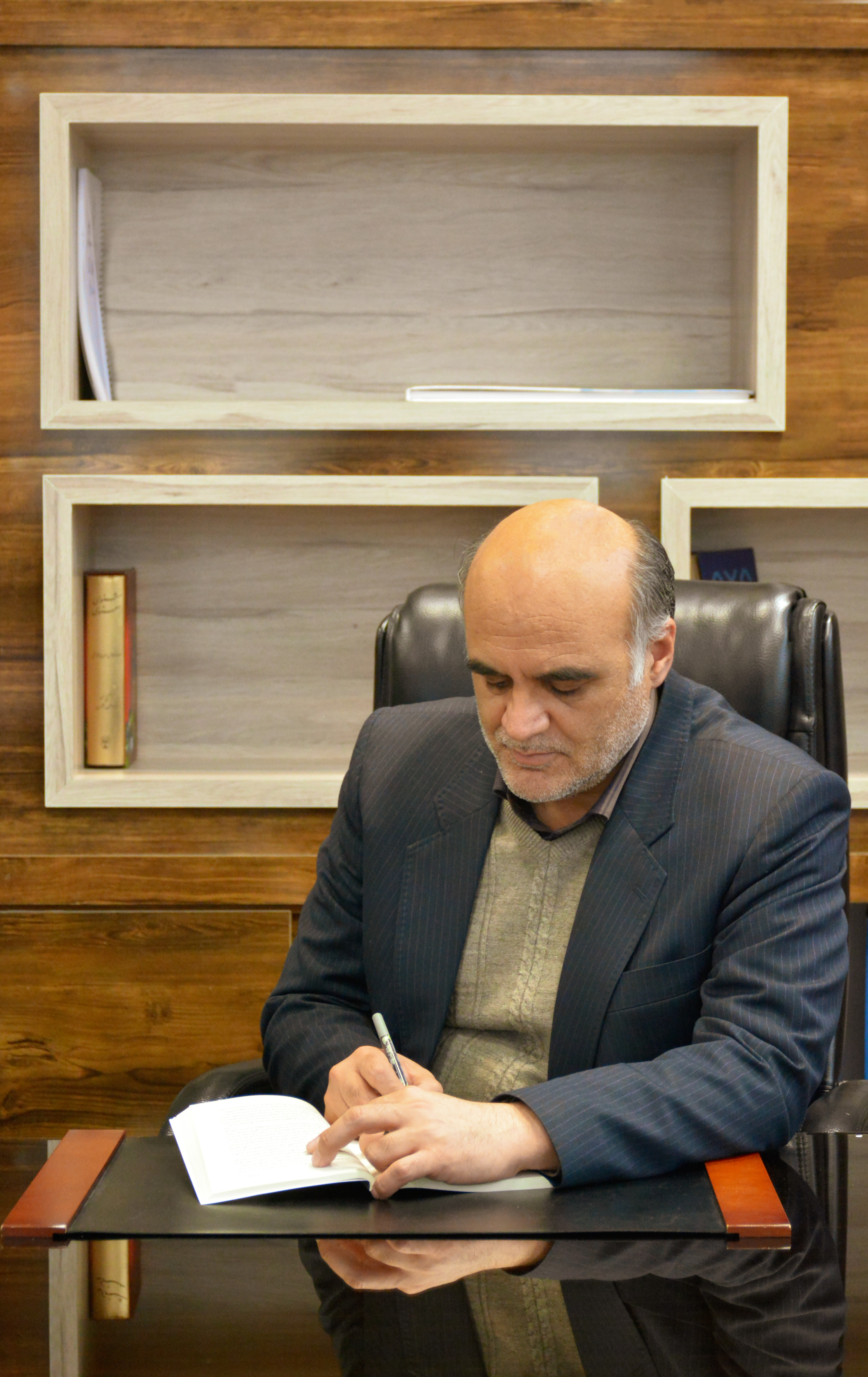سید احمد باقری خادر