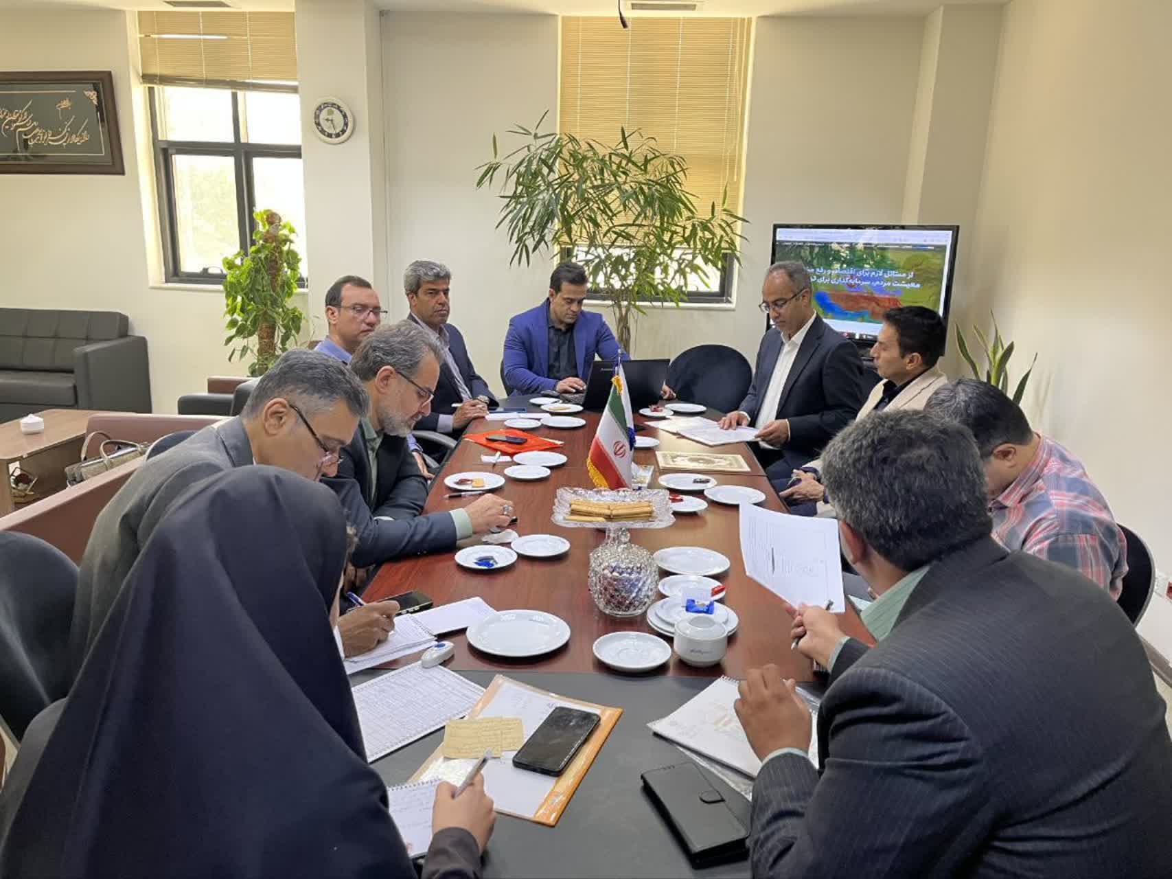برگزاری سومین جلسه کمیته سرمایه گذاری شهرداری های استان خراسان رضوی در محل دفتر مدیرکل محترم دفتر امور شهری و شوراها استانداری خراسان رضوی