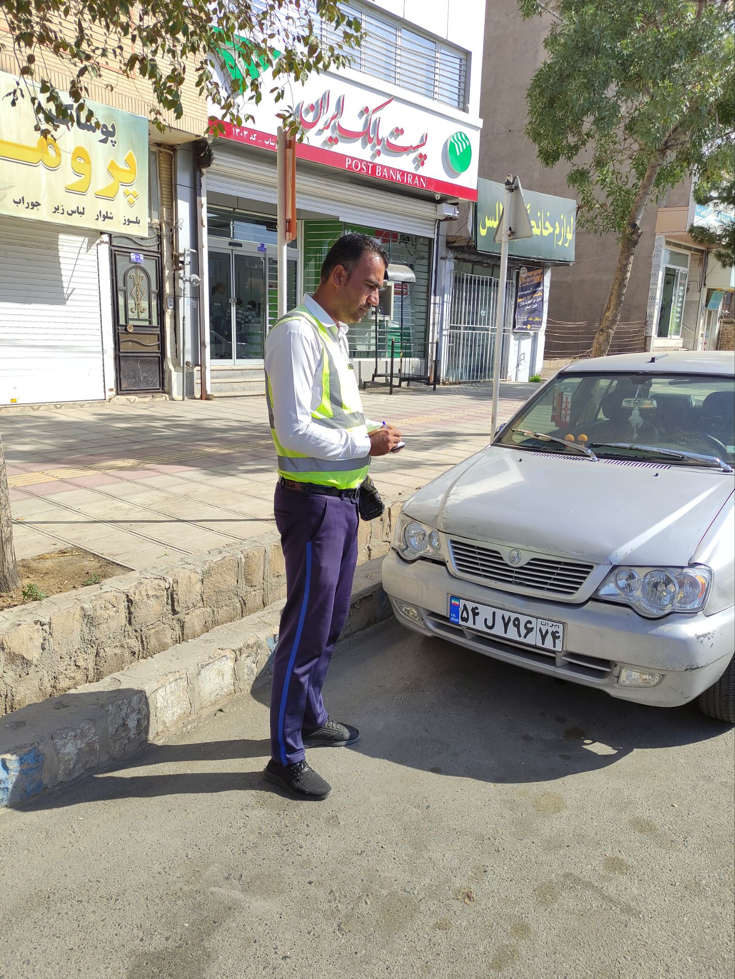قرارداد مشارکت در سرمایه گذاری و بهره برداری اجرای سیستم کارت پارک هوشمند